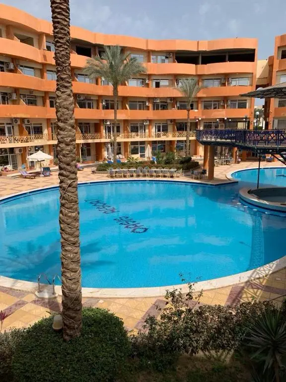 Furnished studio apartment for sale in Oasis Resort, Hurghada — Oasis Resort Al Ahyaa