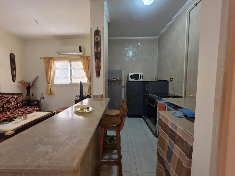 Частично меблированная квартира с 2 спальнями в районе Arabia, Хургада — Arabia residential building Arabia