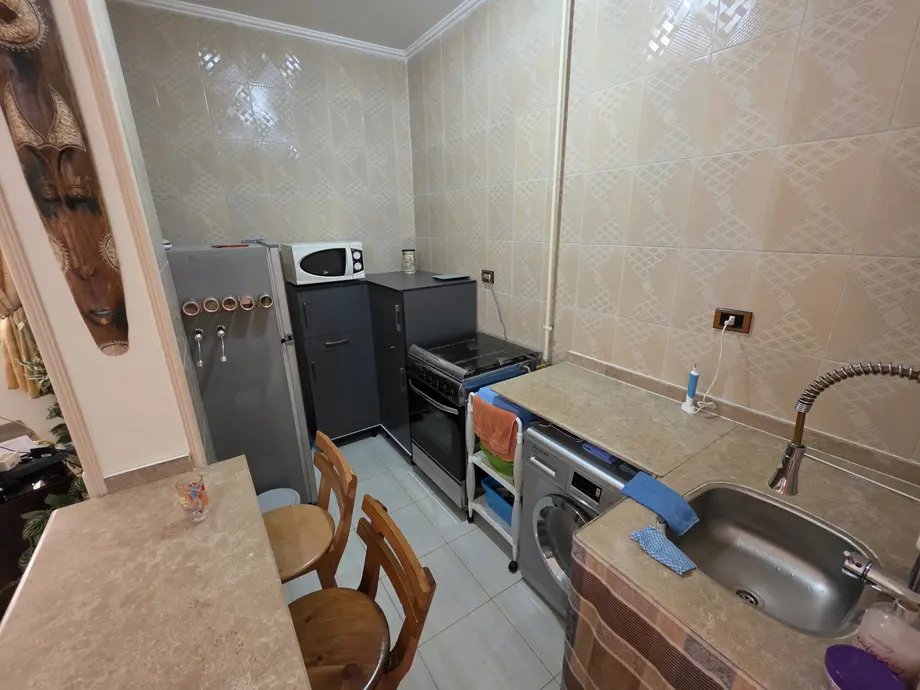 Частично меблированная квартира с 2 спальнями в районе Arabia, Хургада — Arabia residential building Arabia