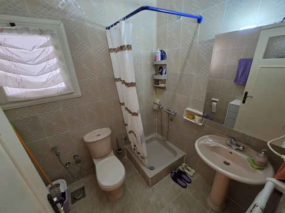 Частично меблированная квартира с 2 спальнями в районе Arabia, Хургада — Arabia residential building Arabia