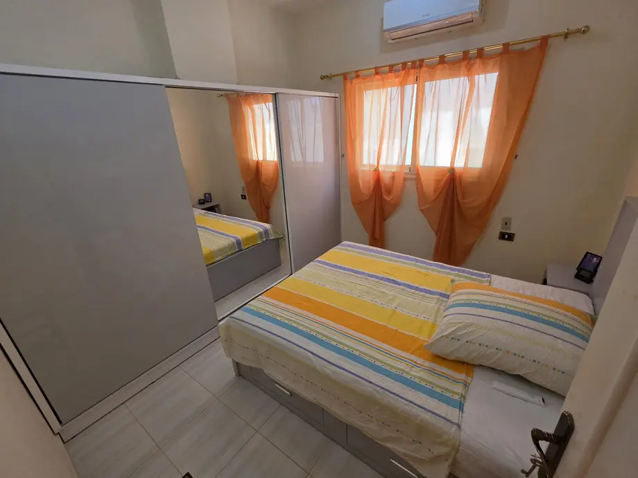 Частично меблированная квартира с 2 спальнями в районе Arabia, Хургада — Arabia residential building Arabia